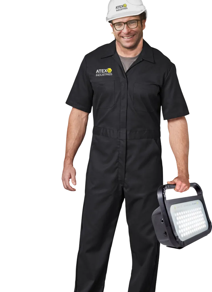 Technician working with atex-certified work light from atexindustries bv